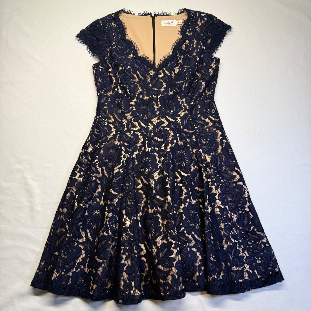 Eliza J Navy Lace Fit & Flare Cocktail Dress Nude Lined Cap Sleeve 4P Wedding